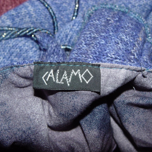 Calamo Triangle Shoulder bag - Picture 3 of 3